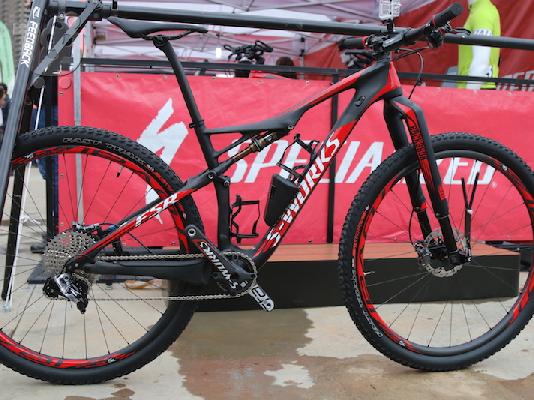 2016 SPECIALIZED EPIC EXPERT CARBON 29 WORLD CUP  $ 3,200